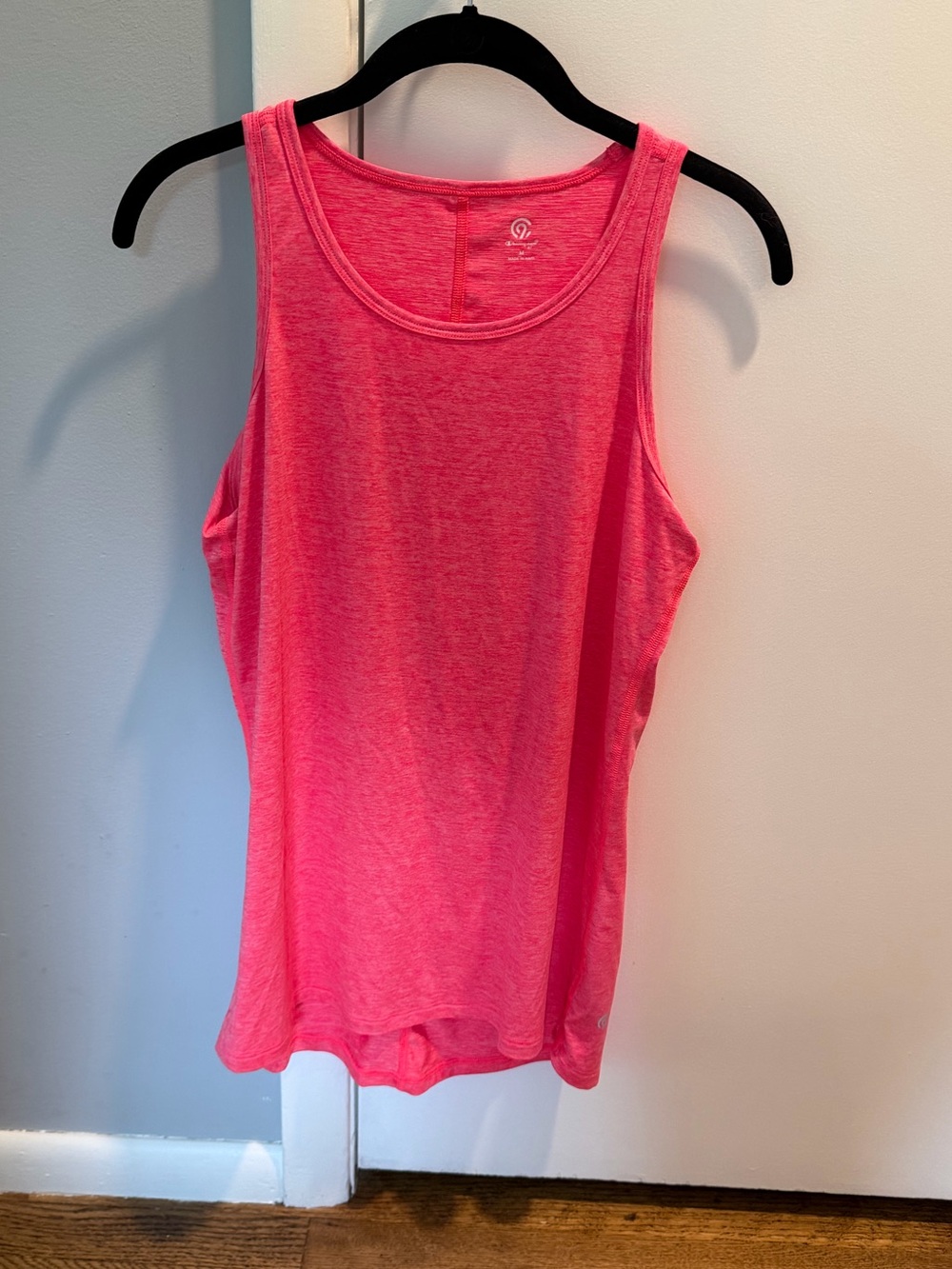 Women’s Sleeveless Athletic Tank Top - Pink